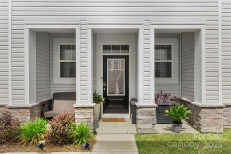 New construction Townhouse house 13327 Savaine St, Charlotte, NC 28278 null- photo 1 1