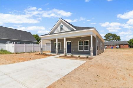New construction Single-Family house 804 Holmes St, Clinton, NC 28328 - image