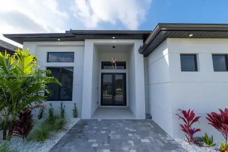 New construction Single-Family house 1140 40Th, Cape Coral, FL 33914 - image