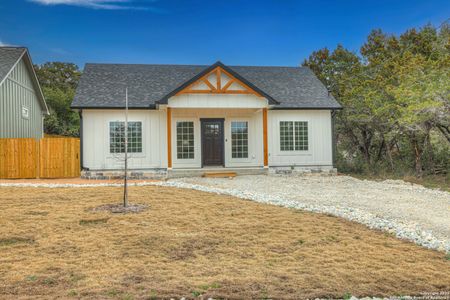 New construction Single-Family house 1186 Canyon Trce, Canyon Lake, TX 78133 null- photo 10 10