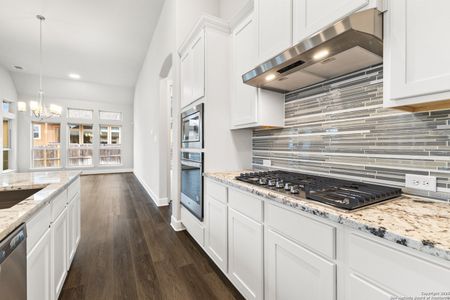 New construction Single-Family house 176 Burning Star Blvd, Castroville, TX 78009 plan Plan 2305 - image 13