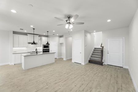 New construction Townhouse house 670 Sandiford Ct, Mansfield, TX 76063 plan Athens - image 7