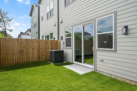 New construction Single-Family house 4439 Gunter St, Houston, TX 77020 - image