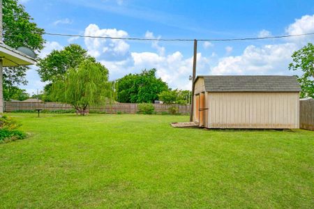 New construction Single-Family house 330 Young St, Blossom, TX 75416 - image