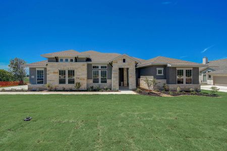 New construction Single-Family house 305 Falcon Cv, Castroville, TX 78009 null- photo 4 4