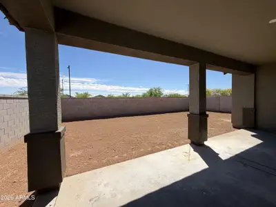 New construction Single-Family house 15743 W Mariposa Grande, Surprise, AZ 85387 plan Pelican Bay - image 4