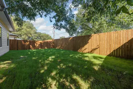 New construction Single-Family house 303 Live Oak Trl, Valley Mills, TX 76689 - image