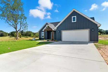 New construction Single-Family house 117 Graystone Dr, Millsap, TX 76088 - image