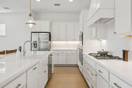 New construction Single-Family house 9348 Charlie Ln, Dallas, TX 75238 - image 11