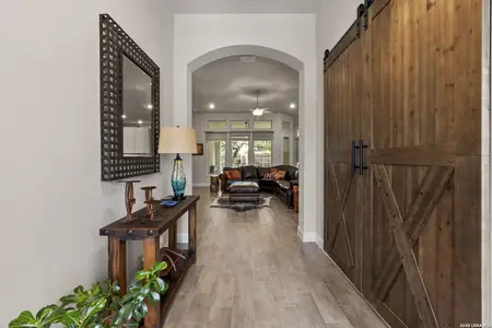 New construction Single-Family house 29347 Kearney Rdg, Boerne, TX 78015 - image 12