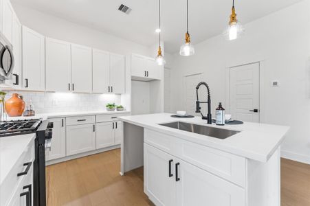 New construction Single-Family house 8302 Springwood Canyon Ln, Houston, TX 77055 - image 18