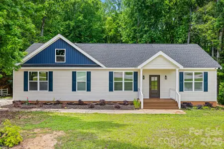 New construction Single-Family house 925 Loganberry Ln, York, SC 29745 - image