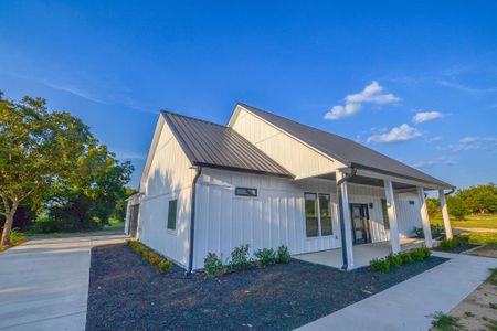 New construction Single-Family house 212 Country Ln, Malakoff, TX 75148 - image