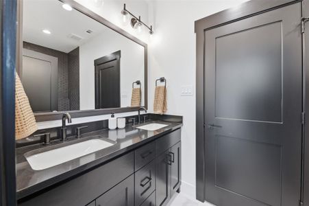 New construction Single-Family house 4603 Harrisburg Blvd, Unit A, Houston, TX 77011 - image 17