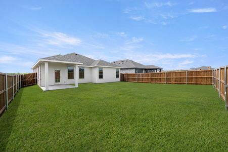 New construction Single-Family house 125 Toftrees Dr, Cleburne, TX 76031 plan Redwood II - image 3