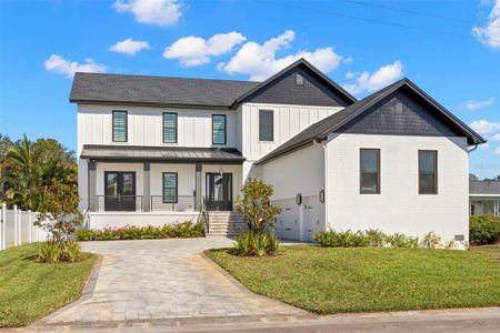 New construction Single-Family house 901 38Th Avenue Ne, Saint Petersburg, FL 33704 - photo 0