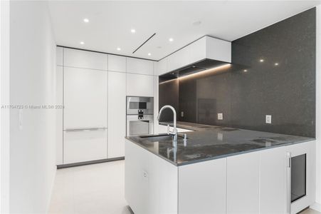 New construction Condo house 300 Biscayne Blvd Way, Unit 5209, Miami, FL 33131 null- photo 13 13