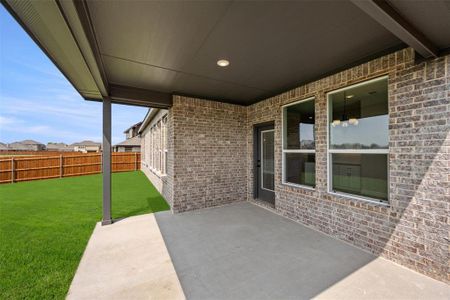 New construction Single-Family house 1049 Summer Grove Dr, Midlothian, TX 76065 Concept 2622- photo 5 5