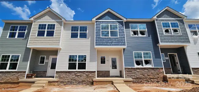 New construction Townhouse house 1986 W Davidson Ave, Gastonia, NC 28052 - image