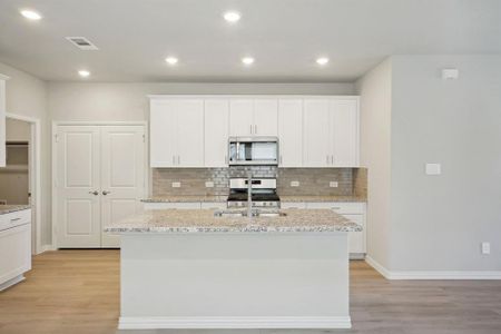 New construction Single-Family house 513 Travine Dr, McKinney, TX 75071 The Olympic- photo 14 14