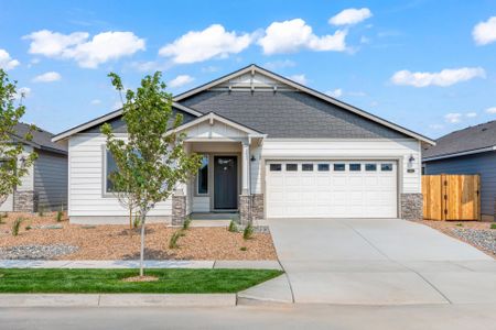 New construction Single-Family house 773 Ne Discovery Lp, Prineville, OR 97754 plan Charity - IronHorse - image