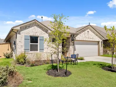 New construction Single-Family house 230 Coleto Trl, Bastrop, TX 78602 plan The Crestmont - image