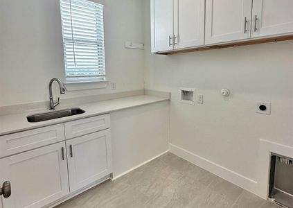 New construction Single-Family house 412 Treadwell Ln, Kyle, TX 78640 plan Bellwood - image 7