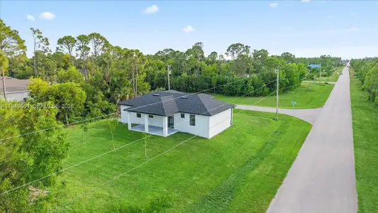 New construction Single-Family house 3935 Nw 45Th Ln, Cape Coral, FL 33993 - image