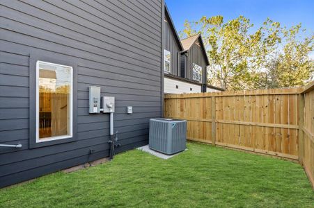 New construction Single-Family house 3313 Daphne St, Houston, TX 77021 null- photo 27 27