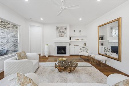 New construction Single-Family house 4951 Glenmeadow Dr, Houston, TX 77096 - image 11