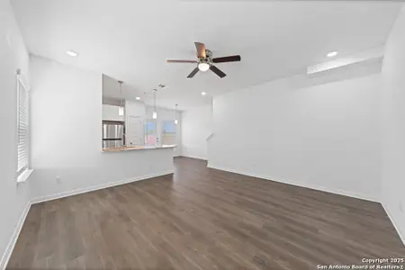 New construction Multi-Family house 6010 Shashi Pl, San Antonio, TX 78244 - image 19