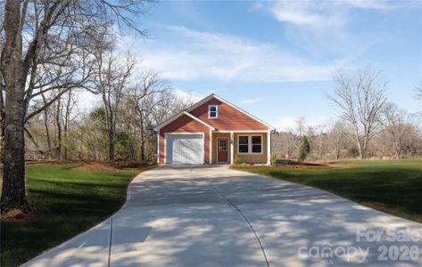 New construction Single-Family house 2016 Willis Rd, Shelby, NC 28152 - image