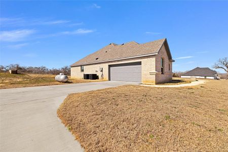 New construction Single-Family house 450 County Rd 4598, Boyd, TX 76023 null- photo 29 29