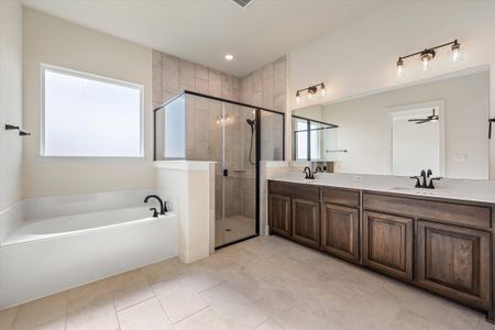 New construction Single-Family house 301 Texas Sage Trl, Weatherford, TX 76085 plan Cedar Sage - image 12