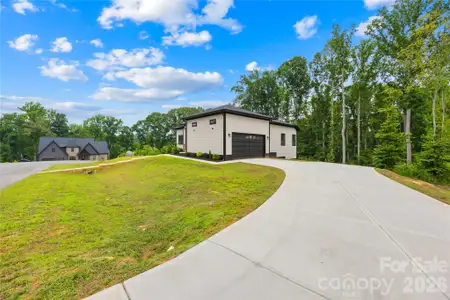 New construction Single-Family house 2004 Plain Field Dr, Bessemer City, NC 28016 - image