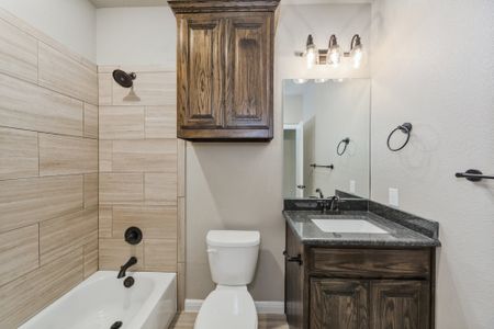 Fair Oaks by Doug Parr Custom Homes in Runaway Bay - photo 10 10