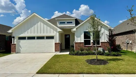 New construction Single-Family house 1716 Sparrow St, Denton, TX 76205 plan PARROT - image