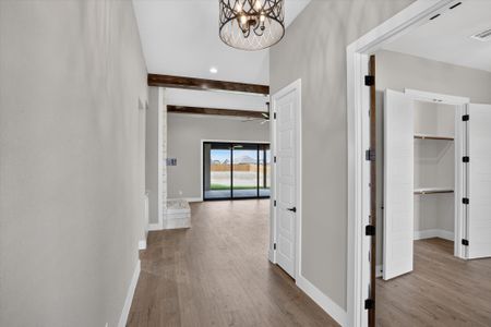 New construction Single-Family house 140 Chapowits, Godley, TX 76044 plan The Laredo - image 18