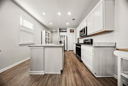 New construction Single-Family house 174 Bendecido Lp, Elgin, TX 78621 - image 8