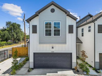 New construction Single-Family house 8670 Easthaven Blvd Drive, Houston, TX 77075 - photo 0