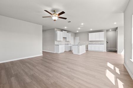 New construction Single-Family house 8209 Roadrunner Psge, San Antonio, TX 78222 plan Donley - image 9