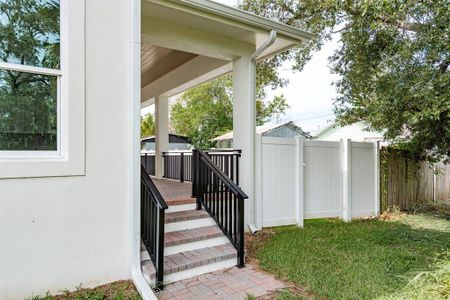 New construction Single-Family house 35 Acacia St, Tarpon Springs, FL 34689 - image