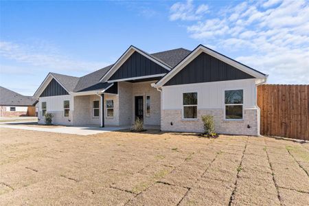 New construction Single-Family house 1121 County Rd 4104, Greenville, TX 75401 - image