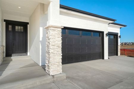 Oversized 3-Car Garage