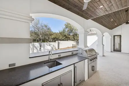 New construction Single-Family house 7006 Bluff Run, San Antonio, TX 78257 - image 4