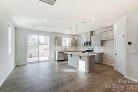 Kitchen-Breakfast room