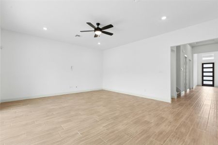 New construction Single-Family house 115 Buzzard Ct, Cedar Creek, TX 78612 plan McDougal - image 14