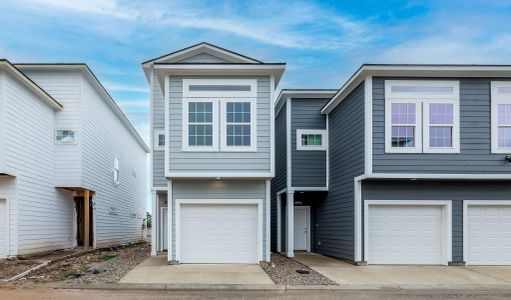 New construction Townhouse house 18834 Elegance Ave, Spring, TX 77379 - image