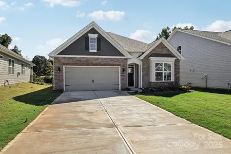 New construction Single-Family house 124 N Shayna Rd, Troutman, NC 28166 plan Claiborne - image