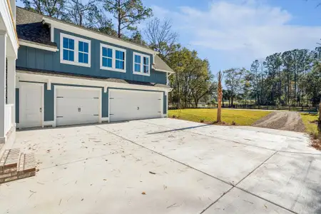New construction Single-Family house 1488 Cedar Plantation Ln, Awendaw, SC 29429 - image